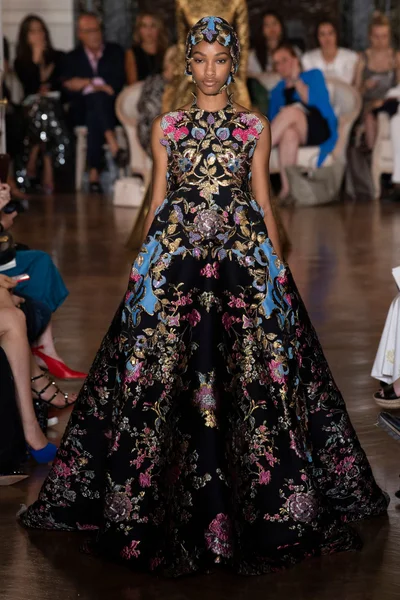 Look 52